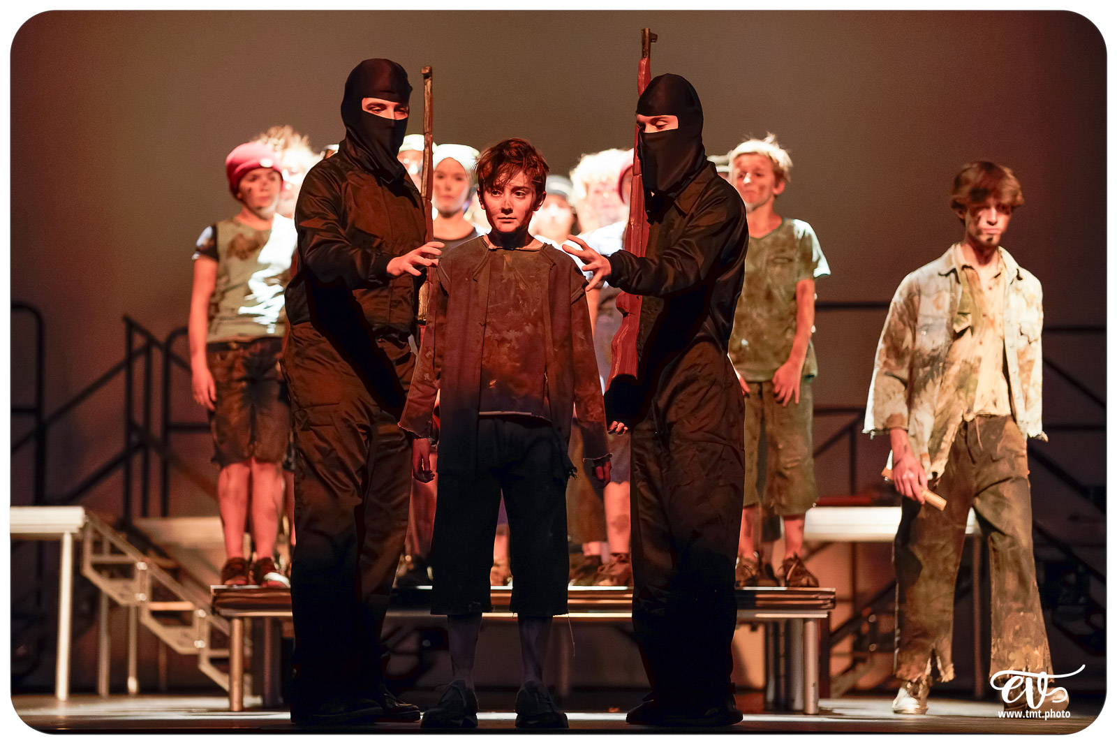 LES ENFANTS DE L'ILE DU LEVANT (MAITRISE SAINT PHILOMENE HAGUENA